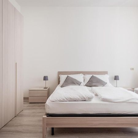 Residenza Ester 加尔达湖滨 外观 照片