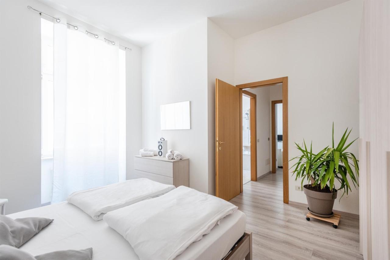 Residenza Ester 加尔达湖滨 外观 照片